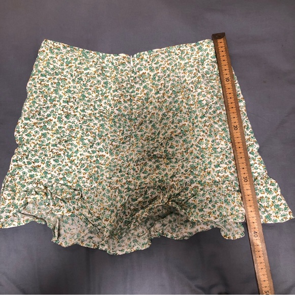 NWT Pac Sun Ruffle Skirt size M - Picture 7 of 7